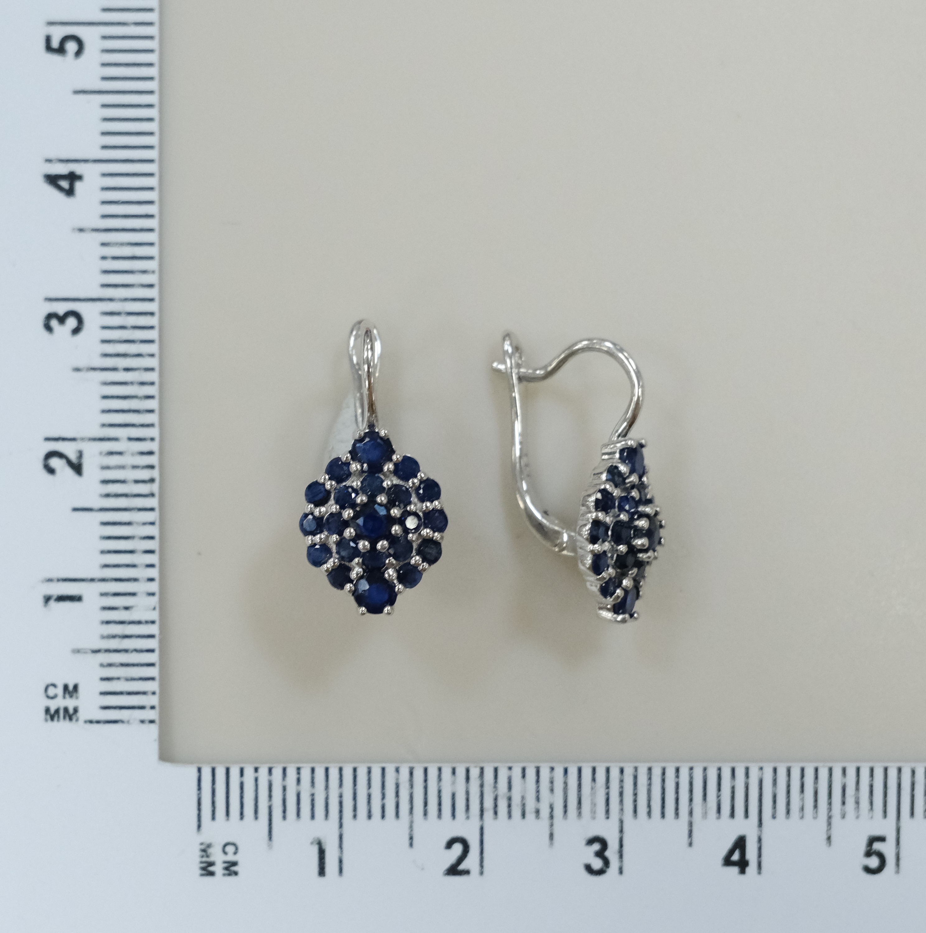Серебряные серьги с аметистами